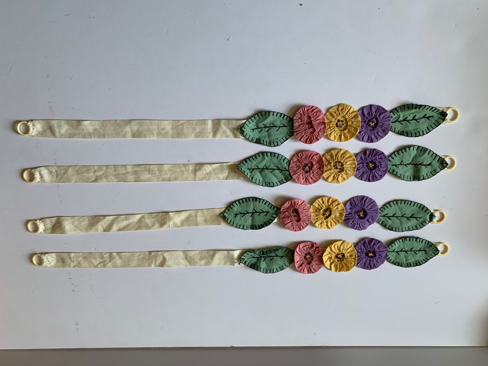 Vintage Flapper Boudoir Curtain Tie Backs 1930s Arts & Crafts Set 4- 22” Yo-yos