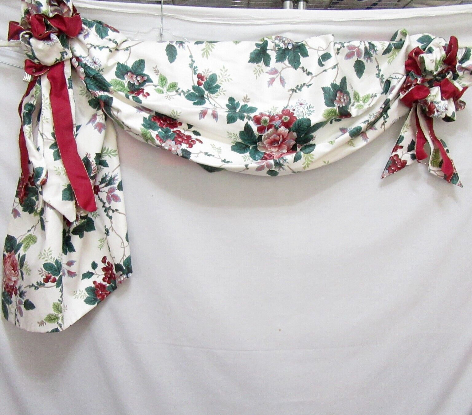 Waverly Pleasant Valley Floral Rosettes Custom 2pc Adjustable Swag Valances
