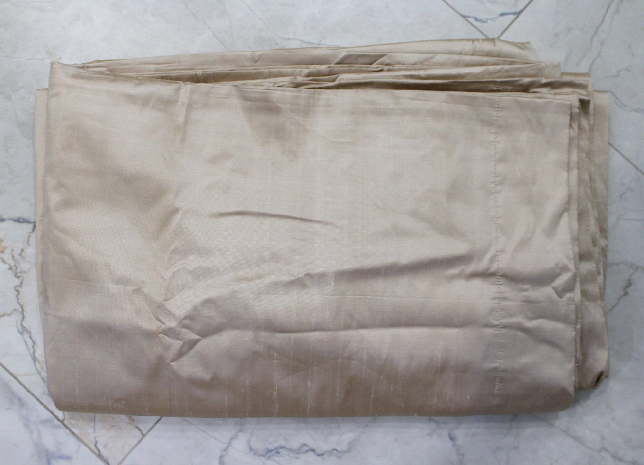 1 POTTERY BARN 100% Silk Curtain Panel 84″ x 104″ in Champagne