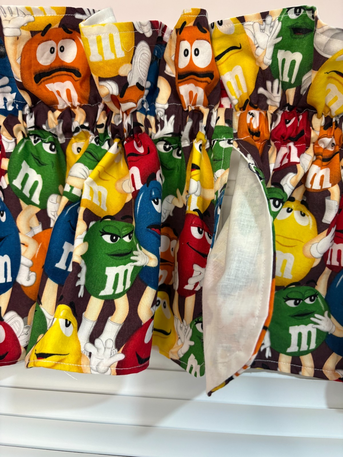 M & M print Cotton Valance