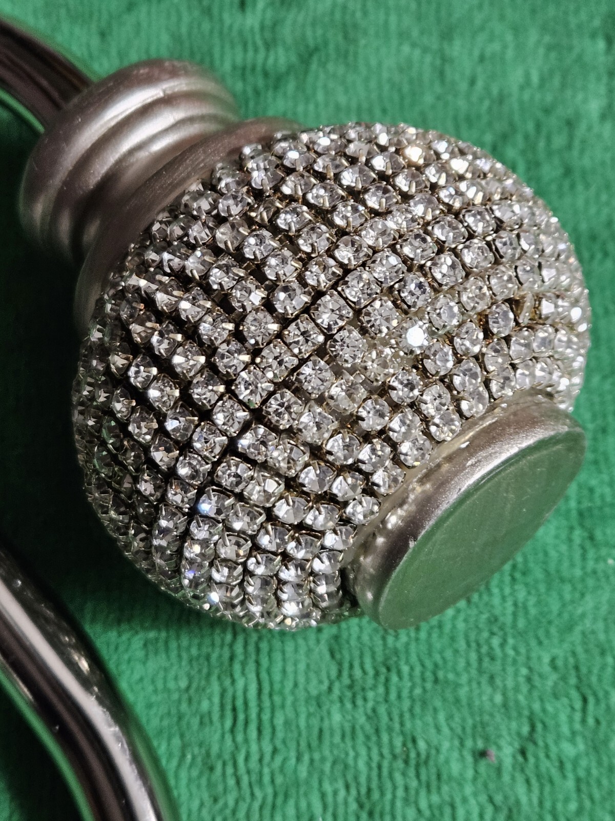 2 x Curtain Hold Backs Brackets With 2 3/4″ Rhinestone Balls. Silver Tone/chrome
