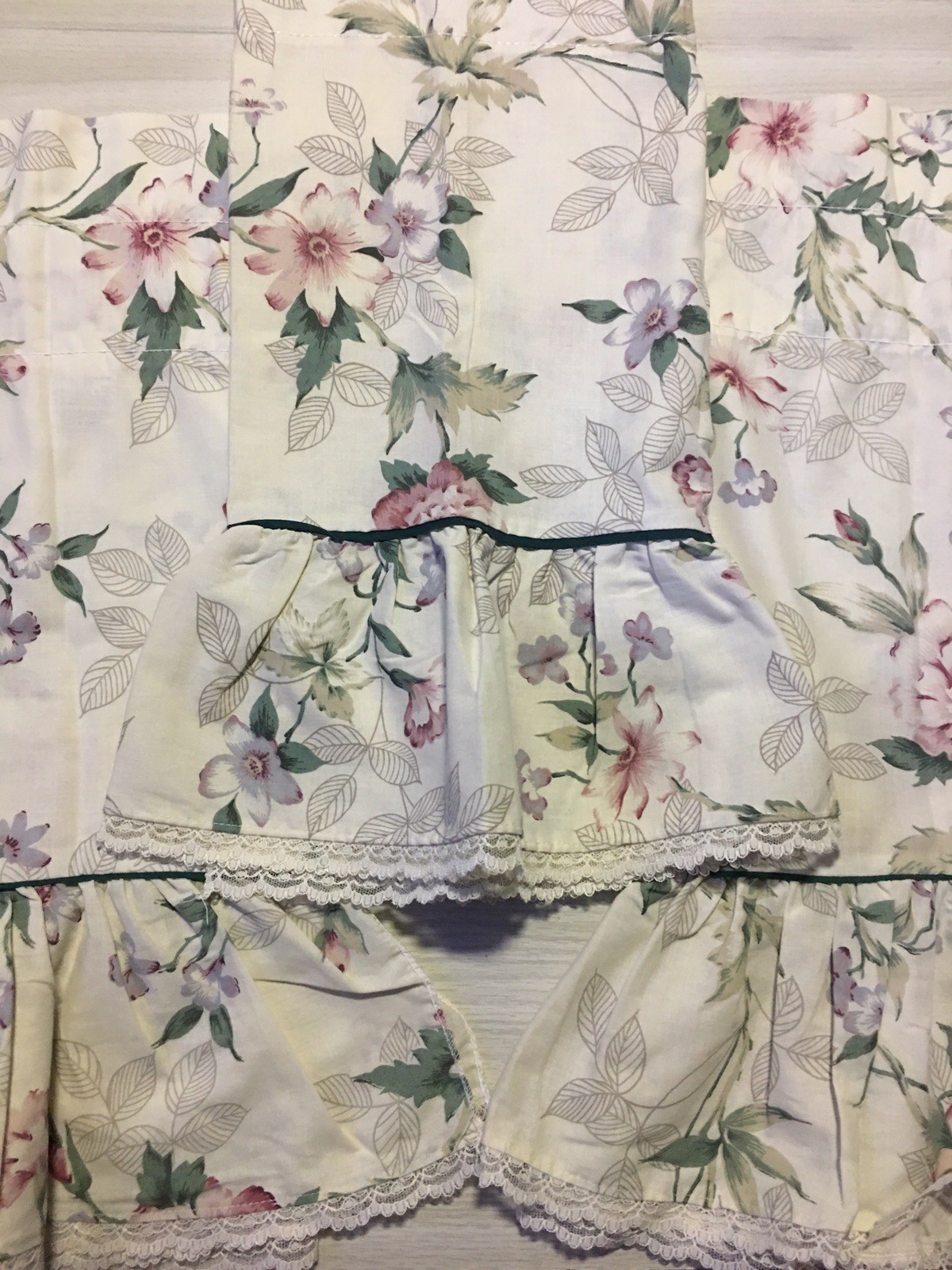 VTG Springmaid Valances Floral Lace Ruffle 44 x 23 Country Cottage Farmhouse USA