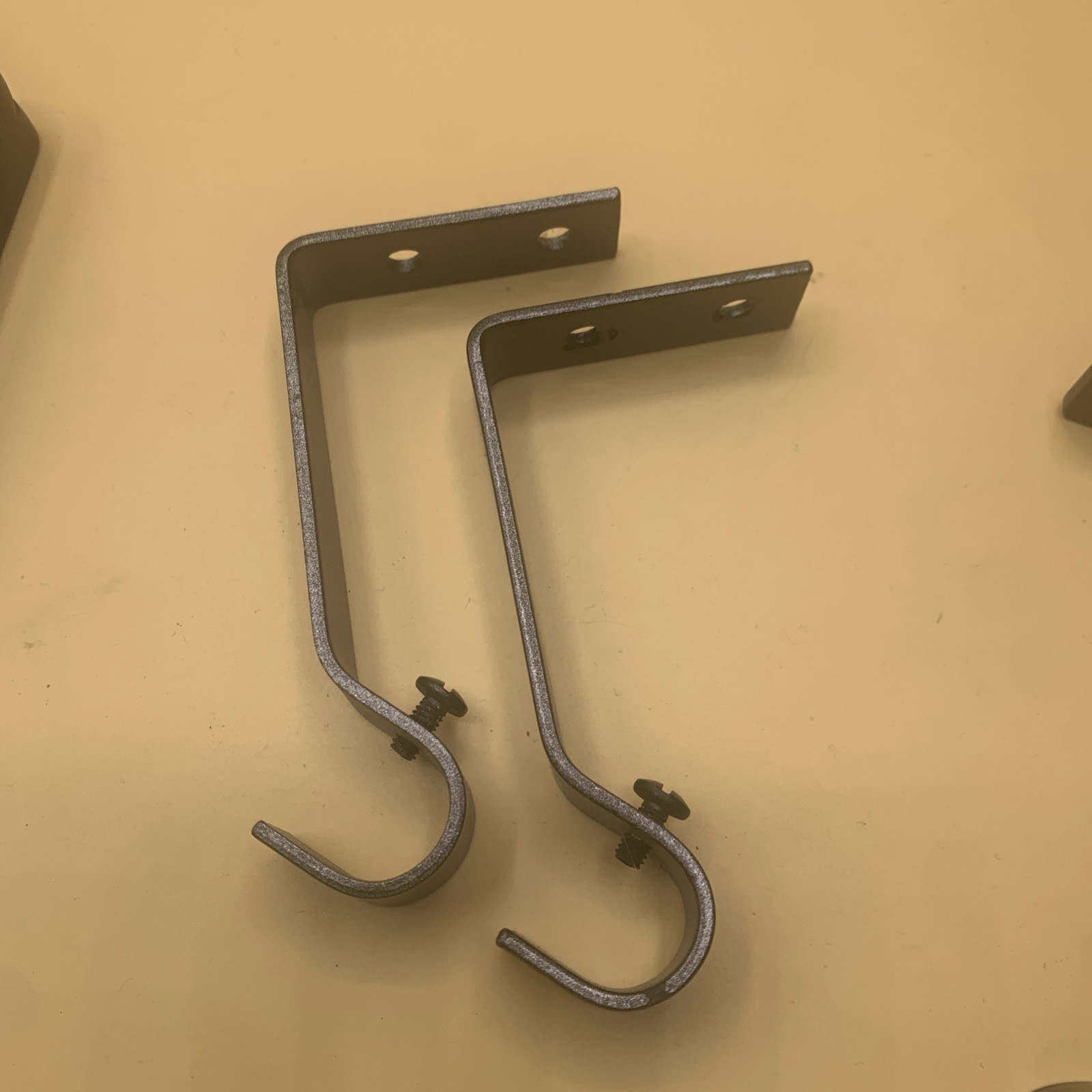 Adjustable Single Curtain Rod / Pipe Holders + 2 Solid Style Rod Holders
