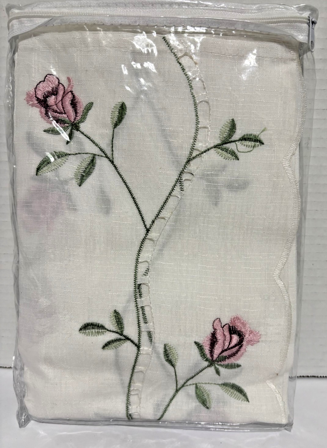 Cutwork Rose Embroidered Tier & Valance Set 24″ Roses Leaves *NEW in Package*