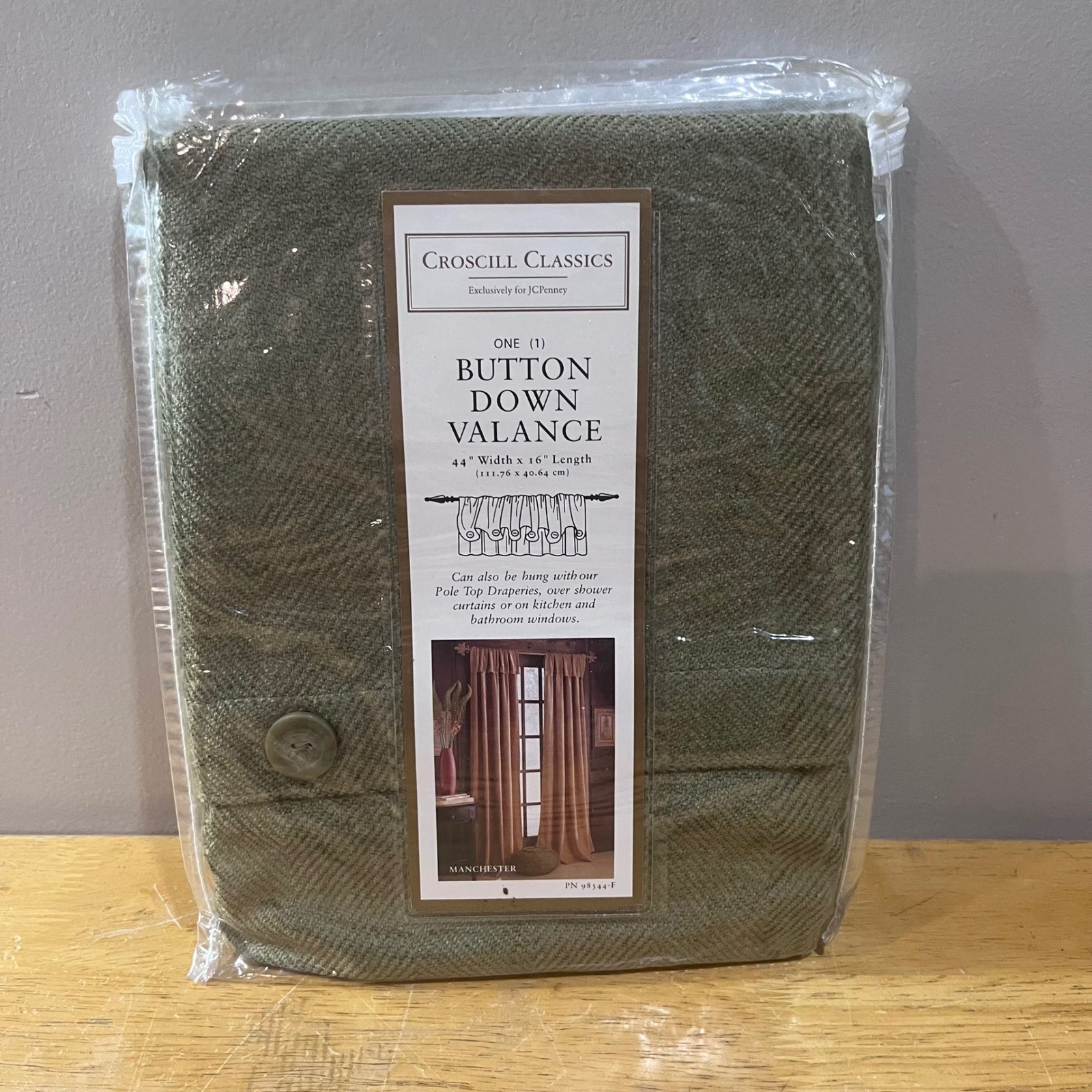 Croscill Classics Manchester Sage Green Herringbone Button Down Valance 44×16