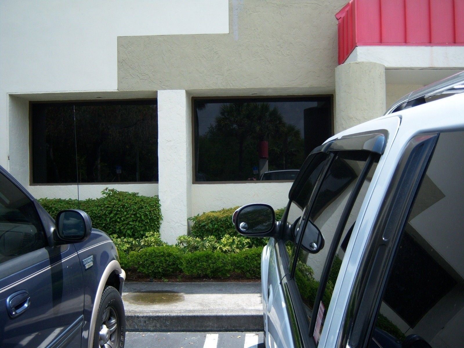 LIMO BLACK 10% WINDOW TINT FILM 29″ BY 100 ft ROLL VERY DARK CAR TRUCK SUV HOME