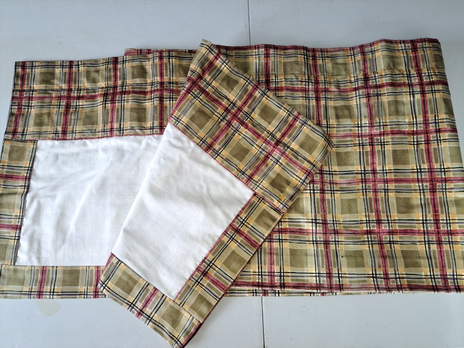 Set Of Two Country Valances