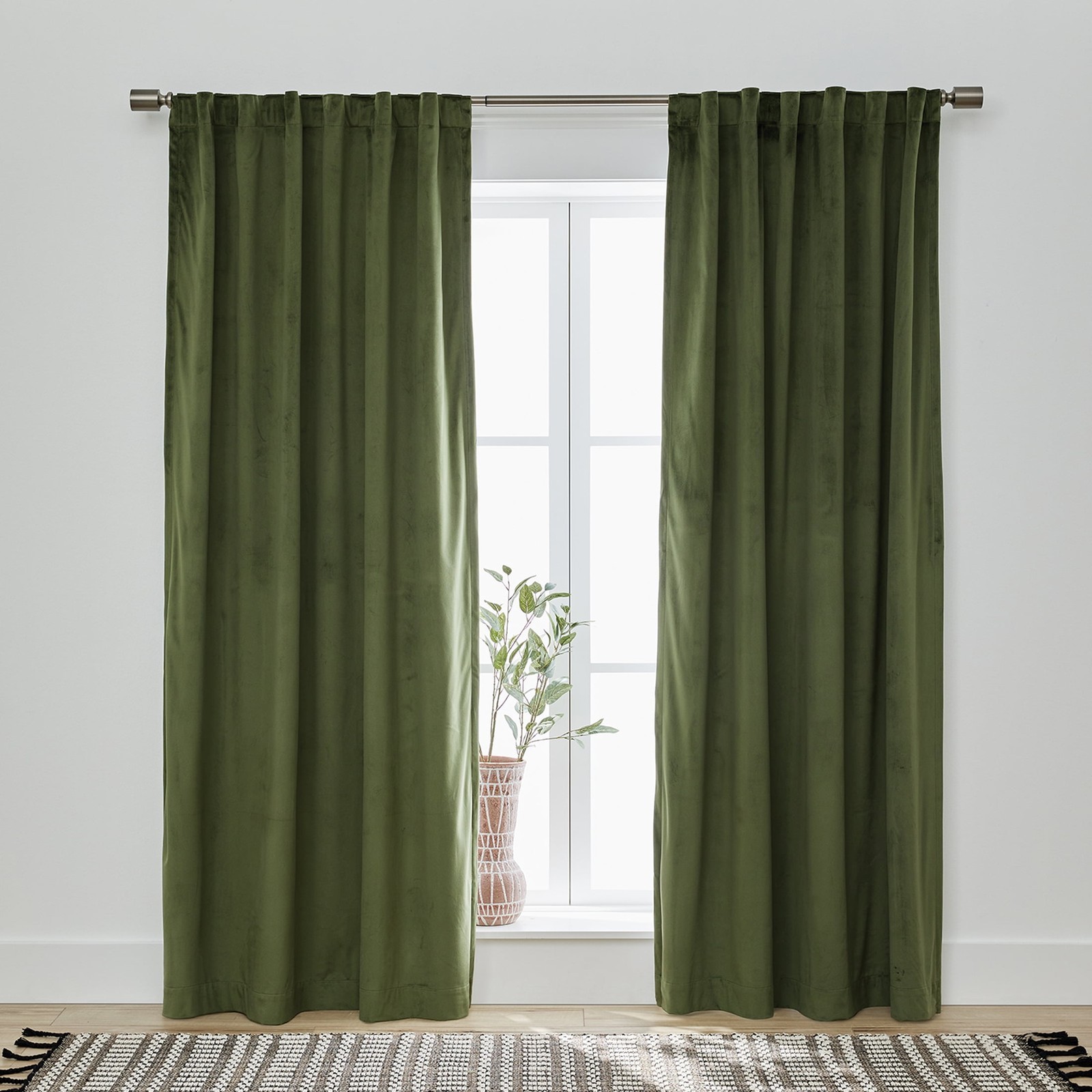 Dutch Velvet Solid 100% Blackout Single Curtain Panel Green 52″ W x 84″ L