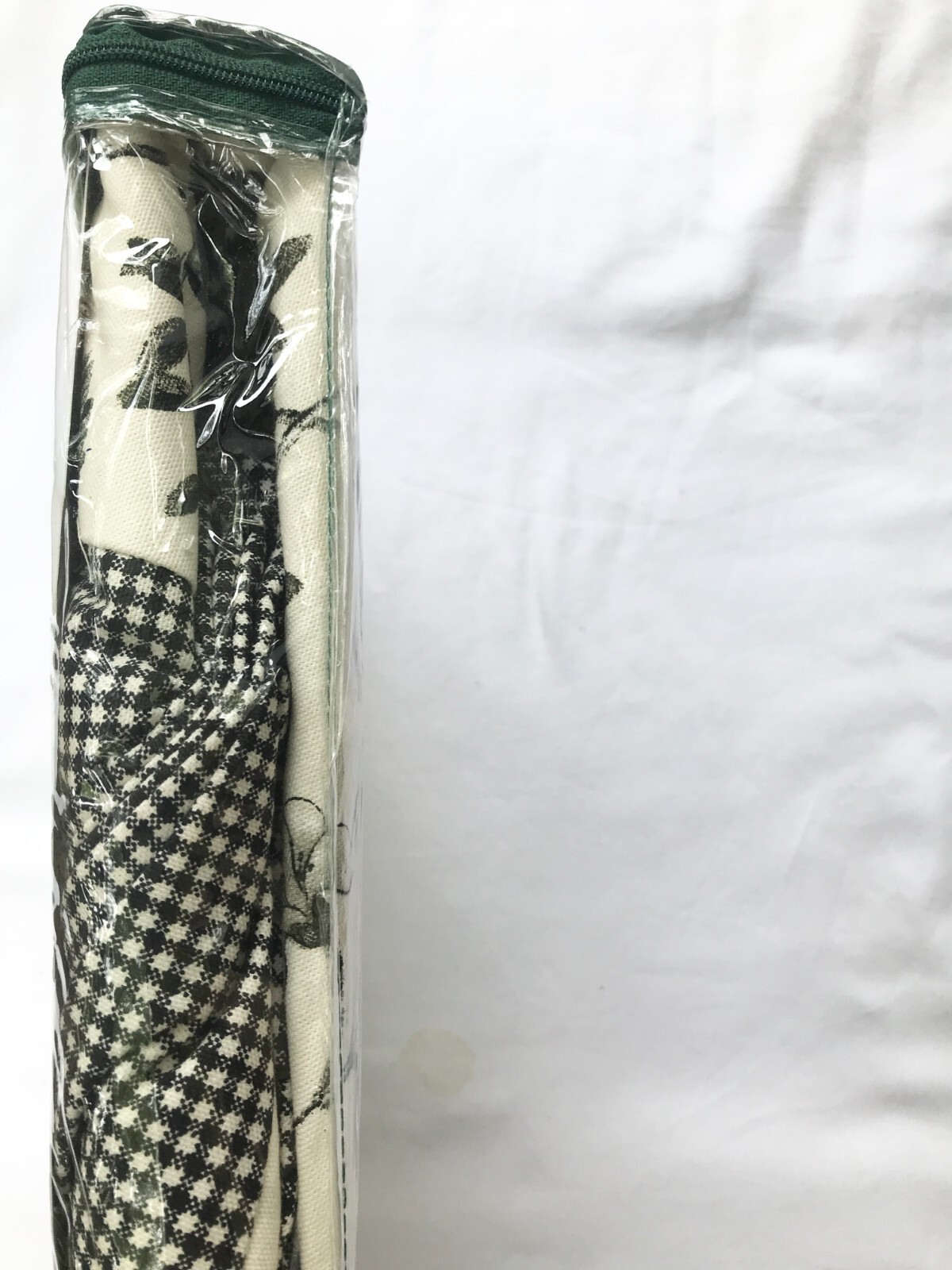 Waverly Carolina Williamsburg Valance Onyx Rod Pocket Black Floral 52 X 15