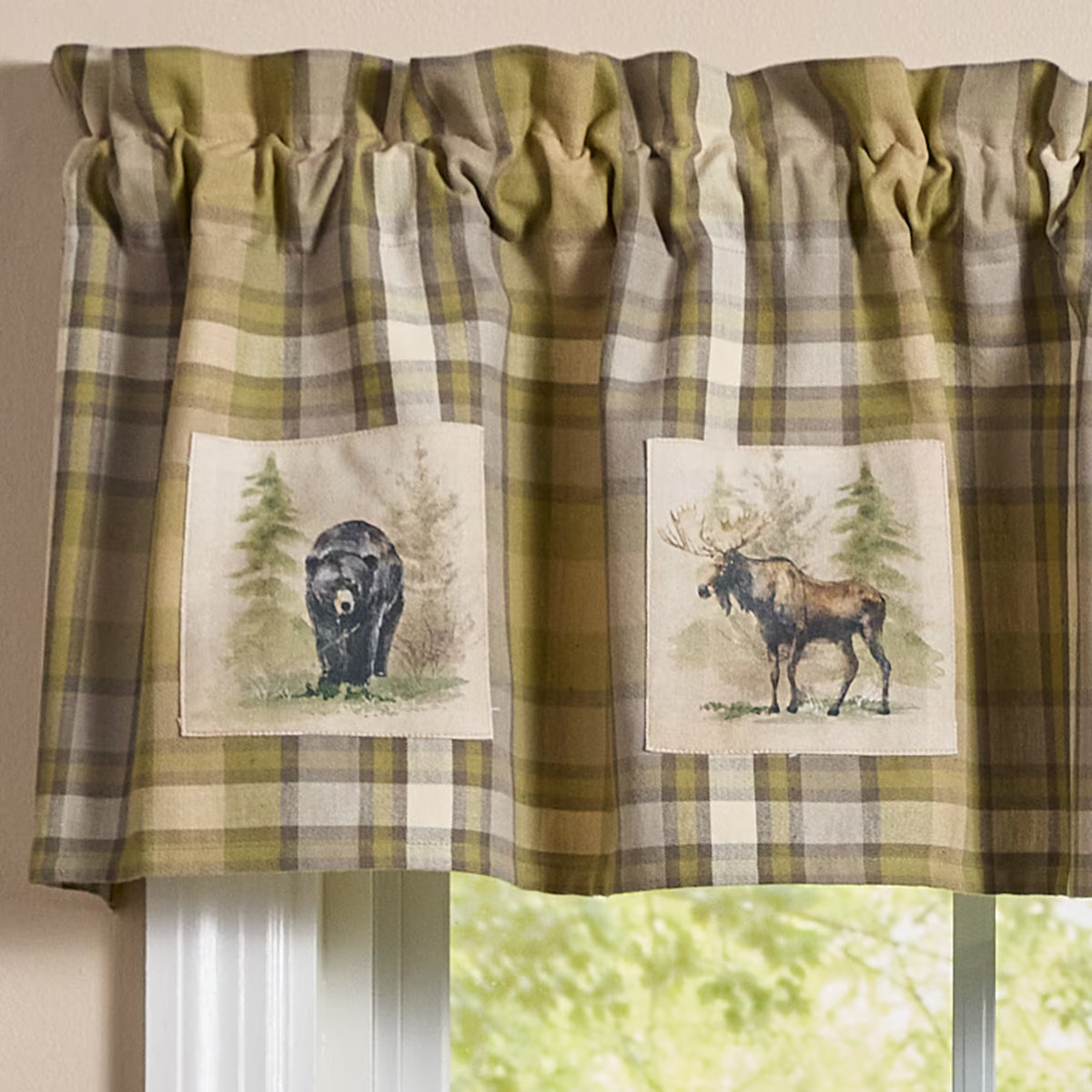 Boulder Lodge Wildlife Patchwork Rustic Country Cabin Lined Valance 60″ x 14″