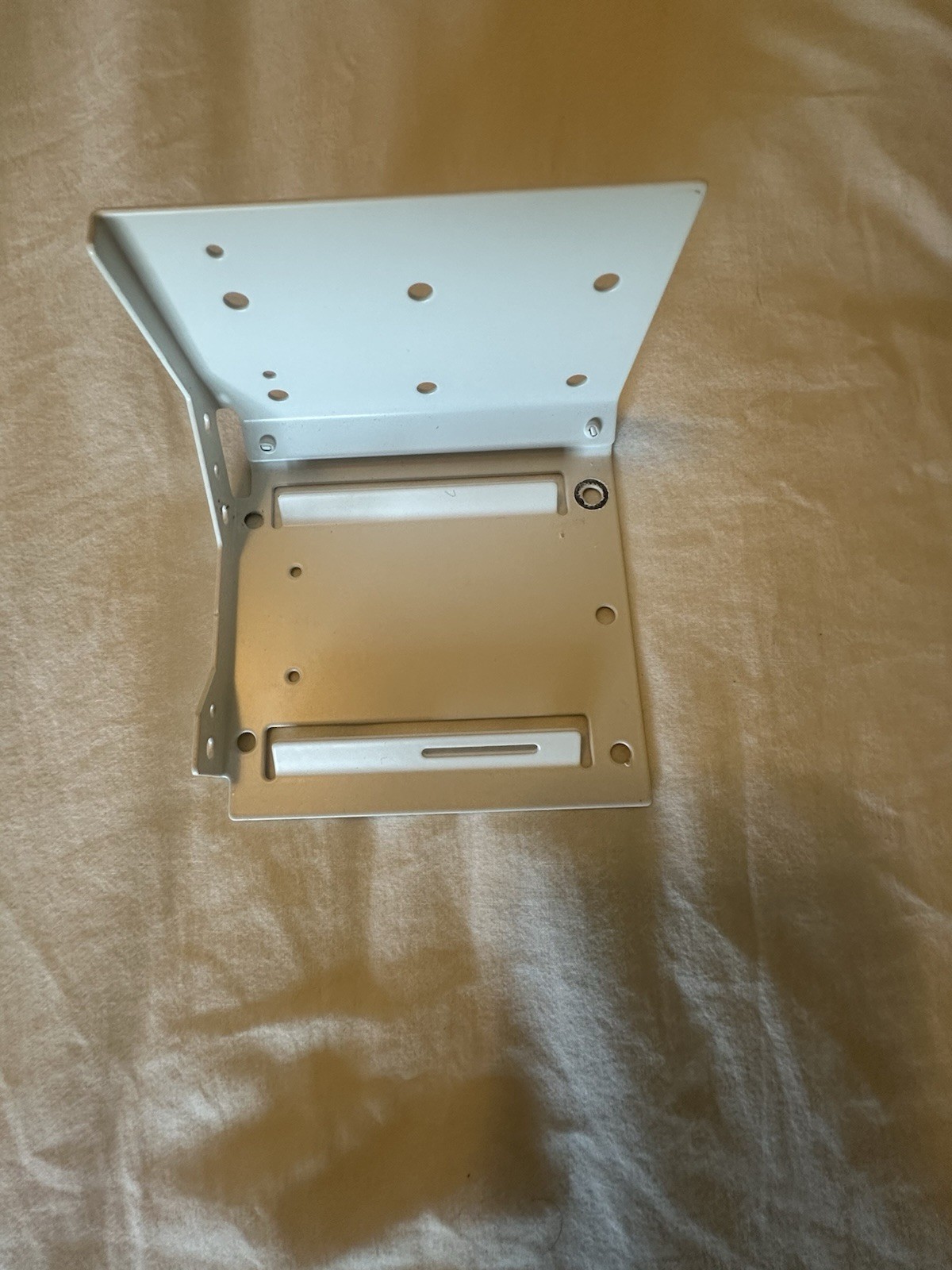 Lutron Pocket Sub Coupled ,right and Left Brackets Total Of 18 Brackets , QS 100