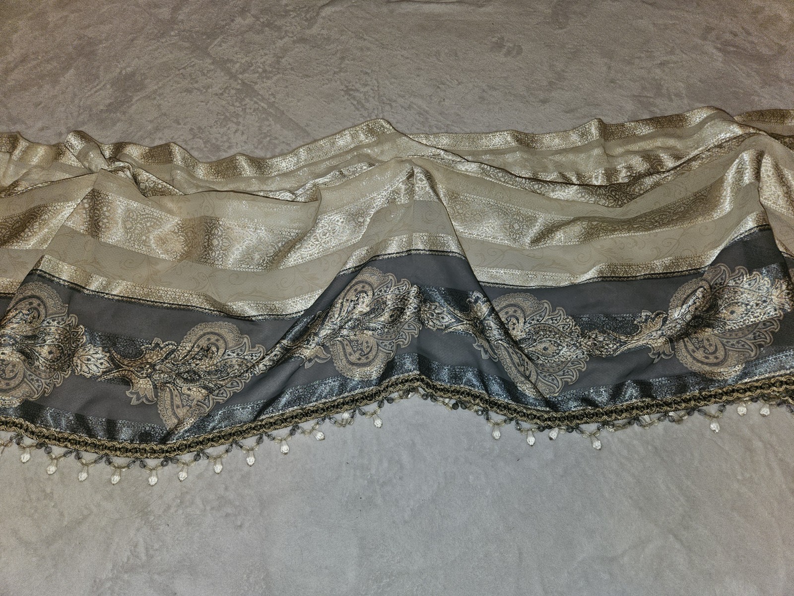 American Living Forenza Sheer wedgewood FEDERAL VALANCE 84″ W X 15″ L wedgwood