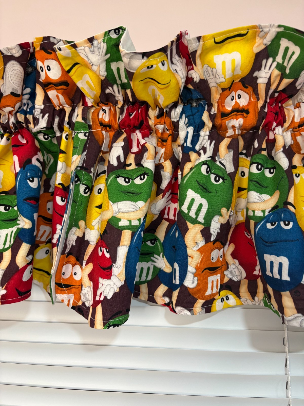 M & M print Cotton Valance