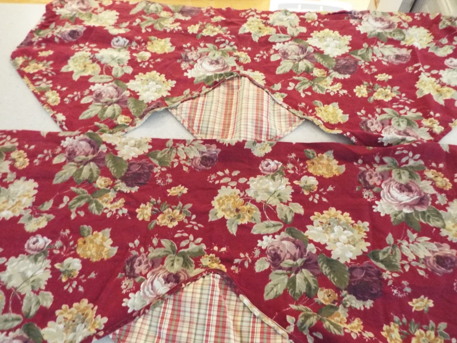 2 Curtain Valance Floral Plaid 51×22 Cottage Farmhouse Country Burgundy Red Vtg