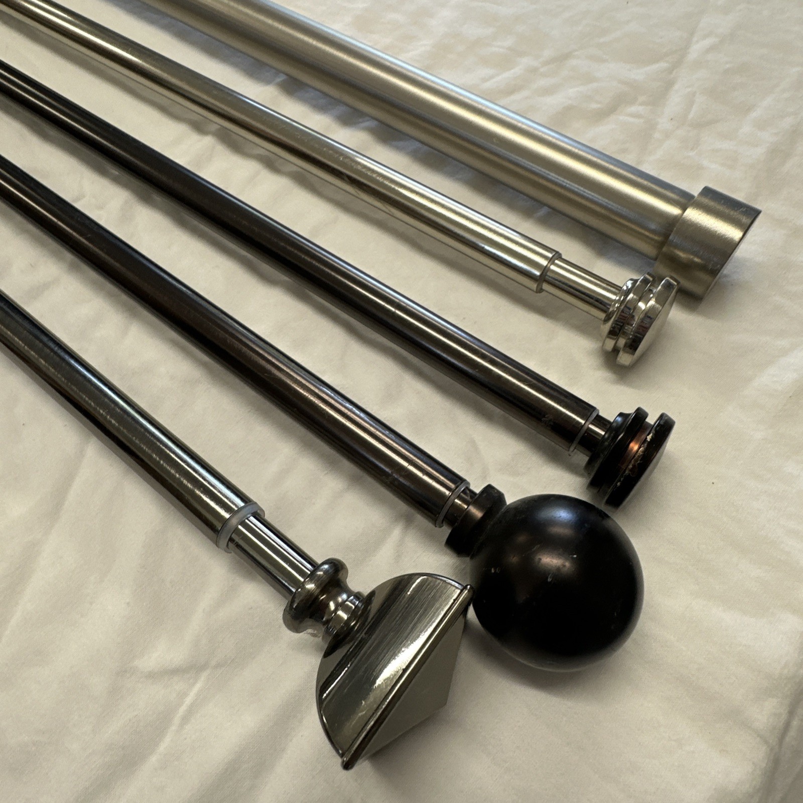 BUNDL 5 Assorted Window Curtain Rods With Hangers