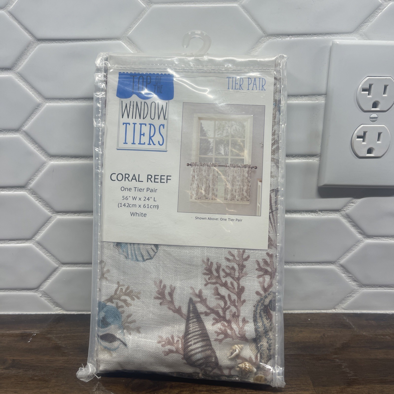 NEW Top of the Window Tier Pair of Coral Reef 56×24 w/ Shells Hanging.
