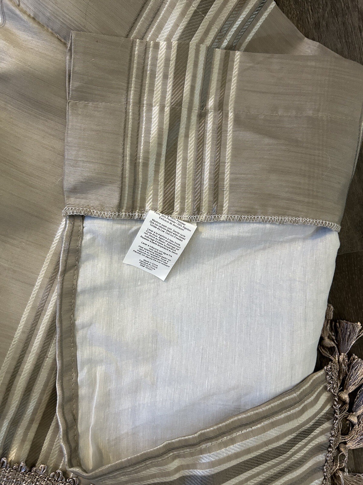 Striped Waterfall Valance with Tassels Beige & Cream Stripes 110″ (*32)