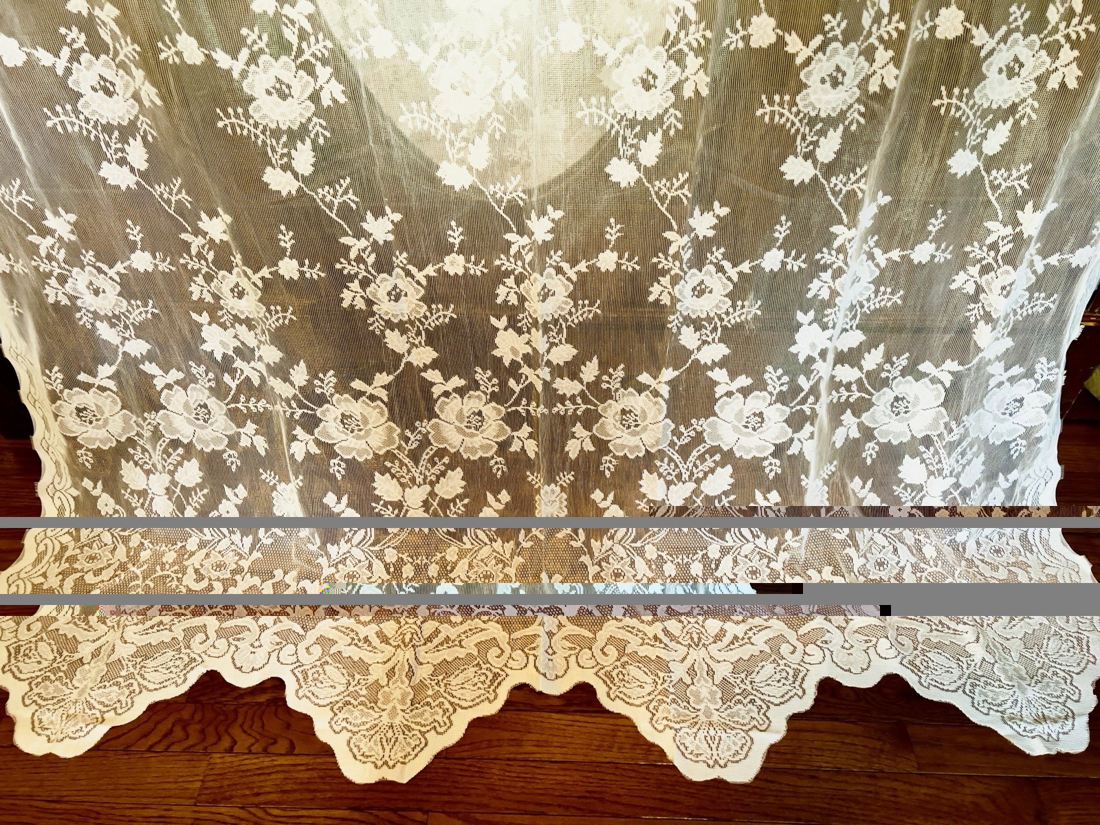 1 of 4 ELEGANT WHITE NET LACE ROSE FLORAL SCALLOPED CURTAIN PANELS 58×84 NIP