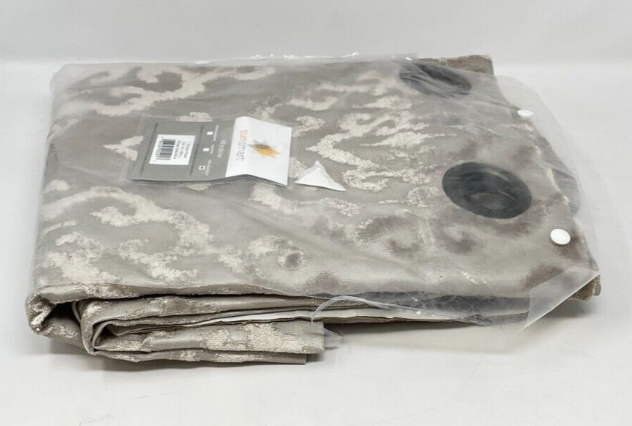 SunSmart Mirage 50″ x 95″ Knit Damask Total Blackout Window Panel – Champagne