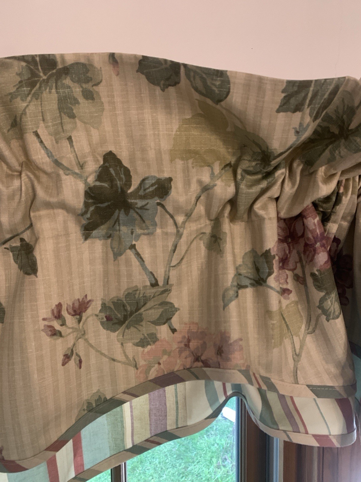 2 Waverly Hydrangea Light Green Scalloped Tiered over Stripe Valance Rod 76×17″