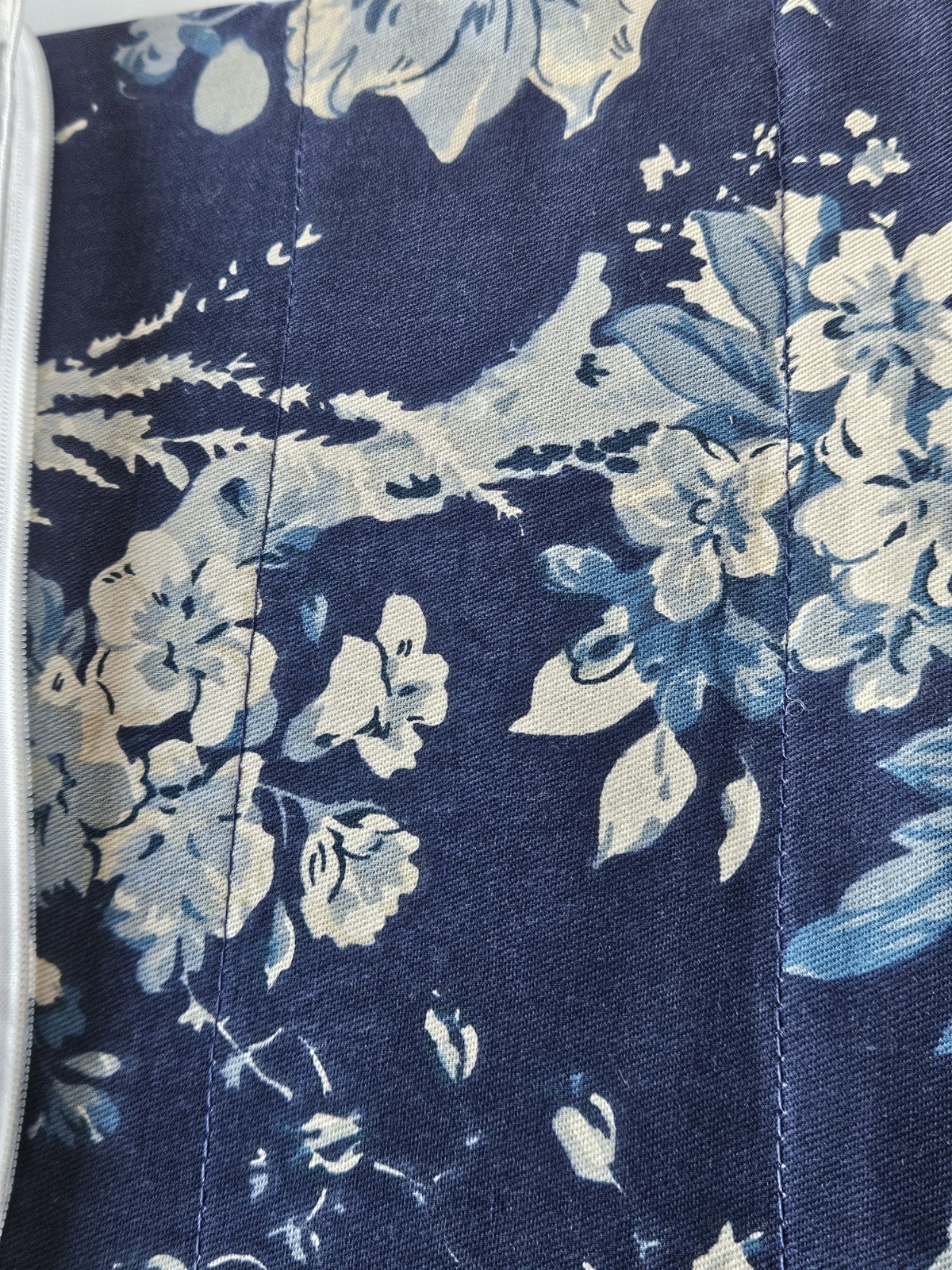 Waverly BALLAD BOUQUET Valance in Indigo Blue Floral FAIRFIELD 52×18 NEW