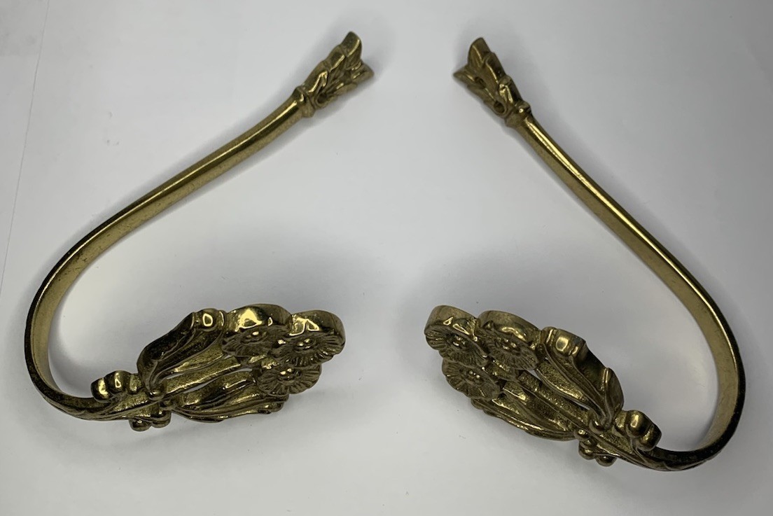 2 VTG Germany Cast Brass Floral Curtain Drapery Tiebacks Pole Holders Wall Hooks