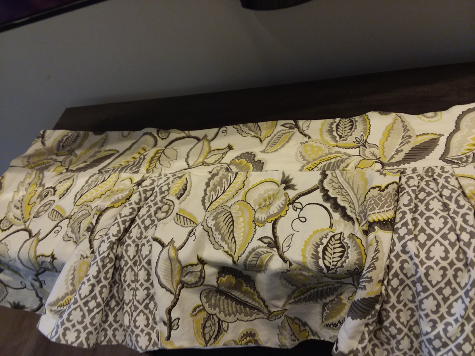 TWO (2) Waverly Becky Valances – Fantasy Fleur-Pumice 48″ x 18″ ea valence 12135