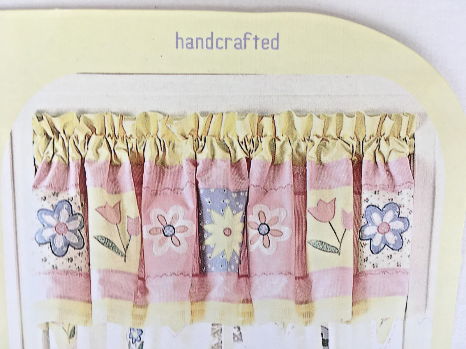VALANCE ~ FLOWERS APPLIQUED on PATCHWORK ~ Window Box Pink NEW