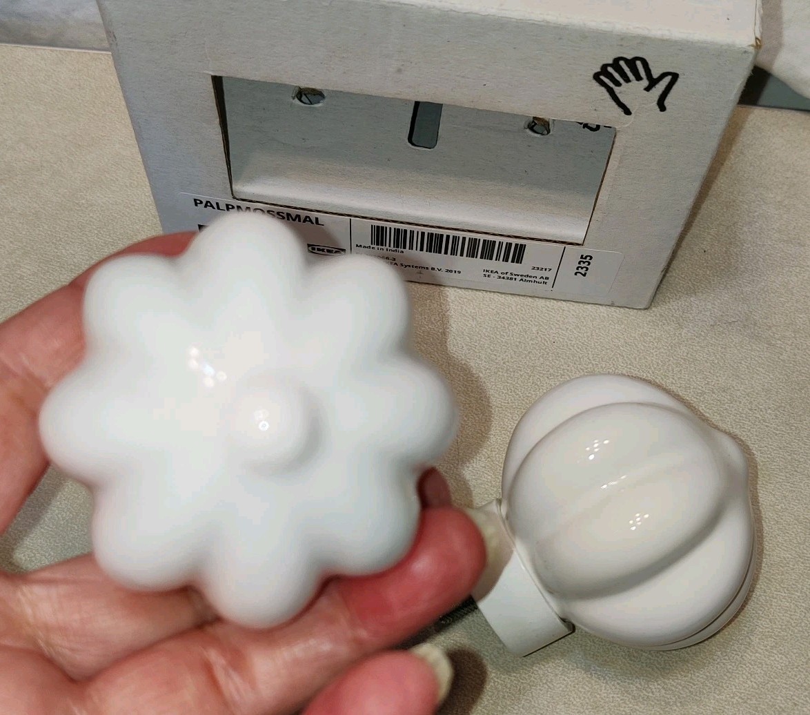 Ikea PALPMOSSMAL Pair of White Curtain Rod Finials Ceramic 305.493.66 Set of 2