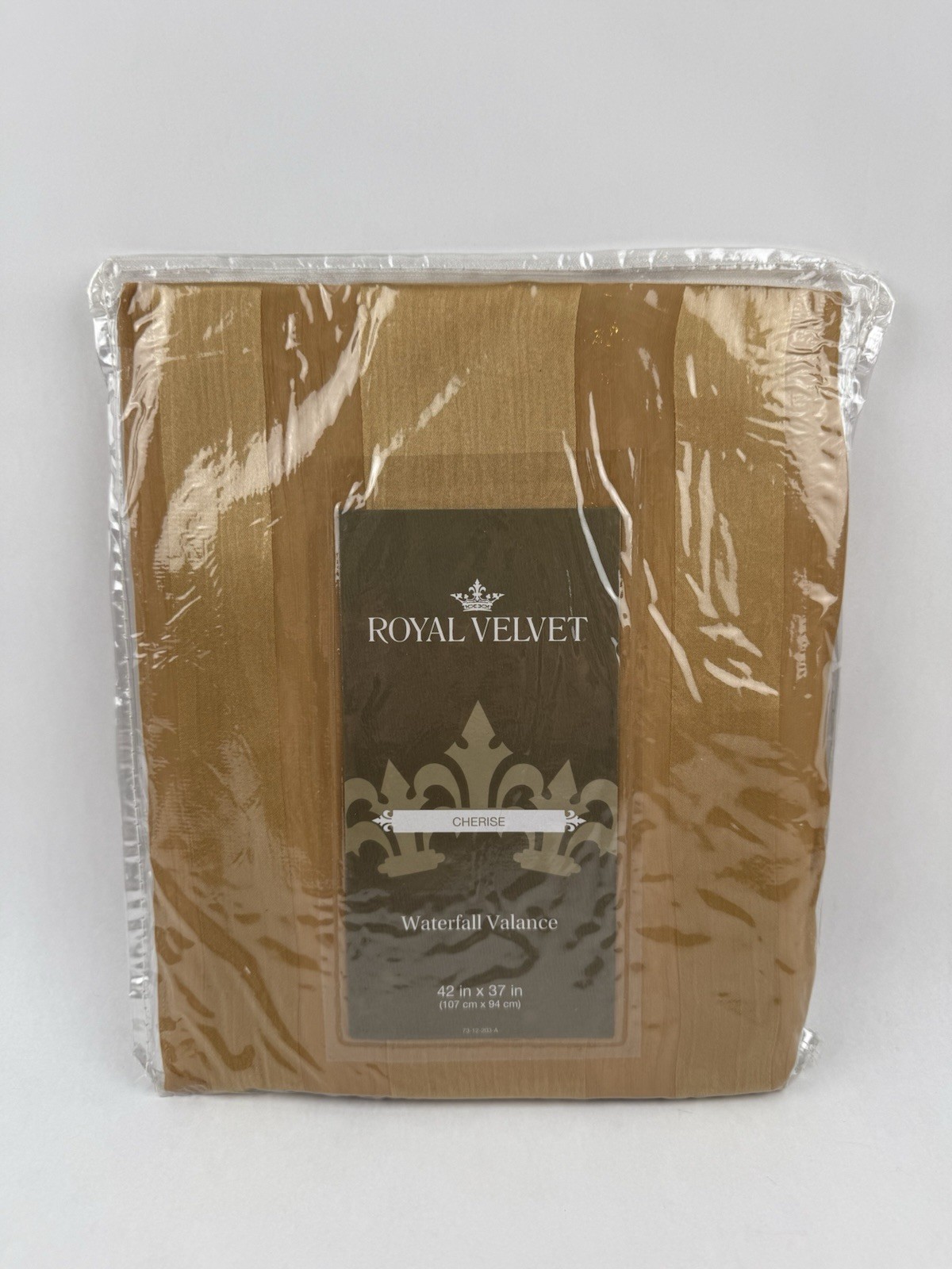 Royal Velvet Hilton Cherise Waterfall Valance Classic Gold Rod Pocket 42”x 37”
