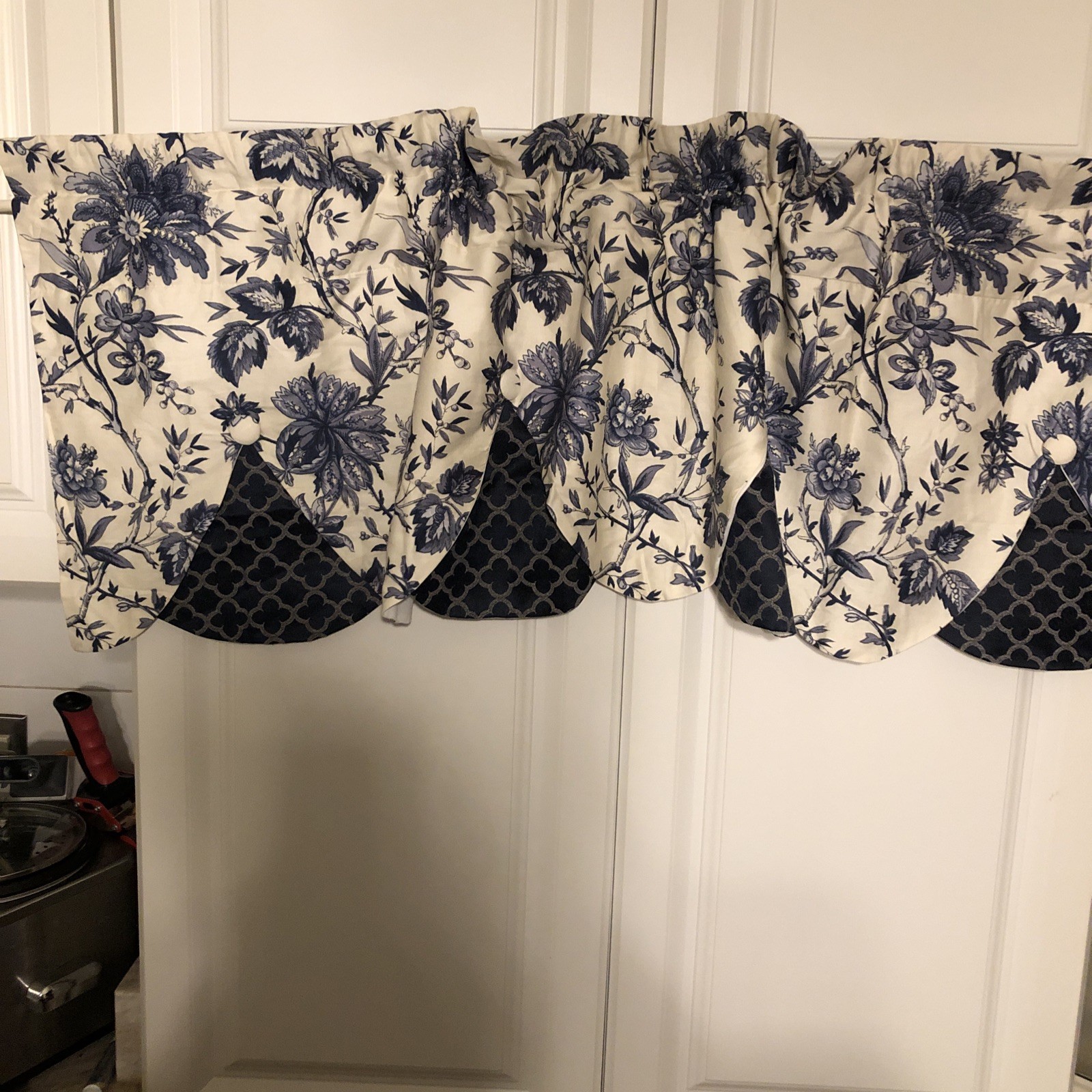 2Waverly Valance Layered Felicity Indigo Blue Flora Button Scalloped Lined 52×18