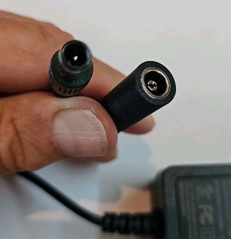 Motorized Roller Shades Charging Cord Model MX36W1-2401500U New 72″