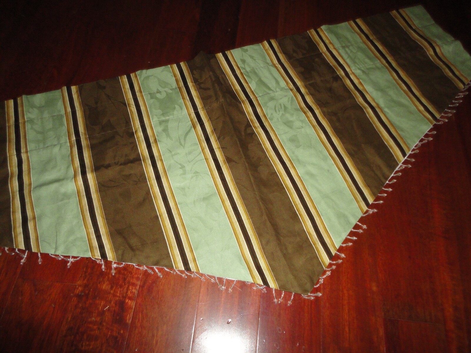 WAVERLY CAPULET STRIPE GREEN & BROWN BEADED (1) LINED ASCOT VALANCE 50 X 22