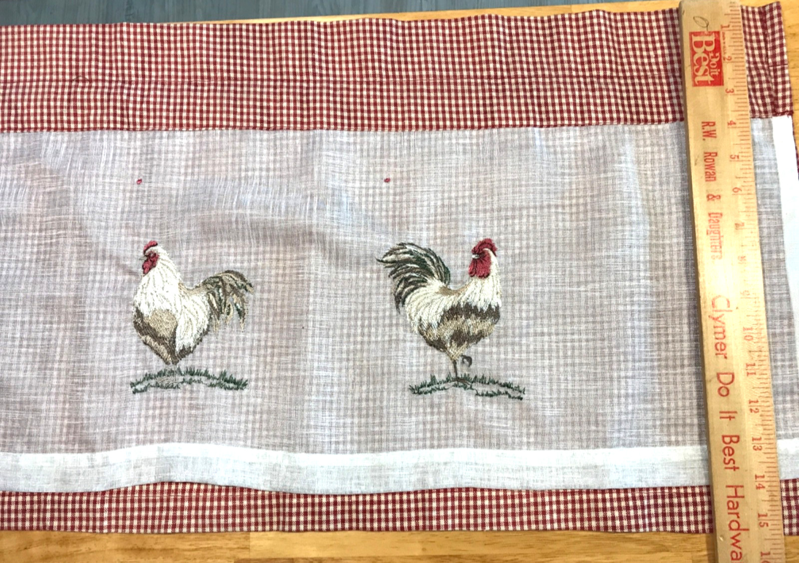 Vtg. Waverly Double Layer Valance 57″x15.5″ Sheer Embroidered Roosters……..g6