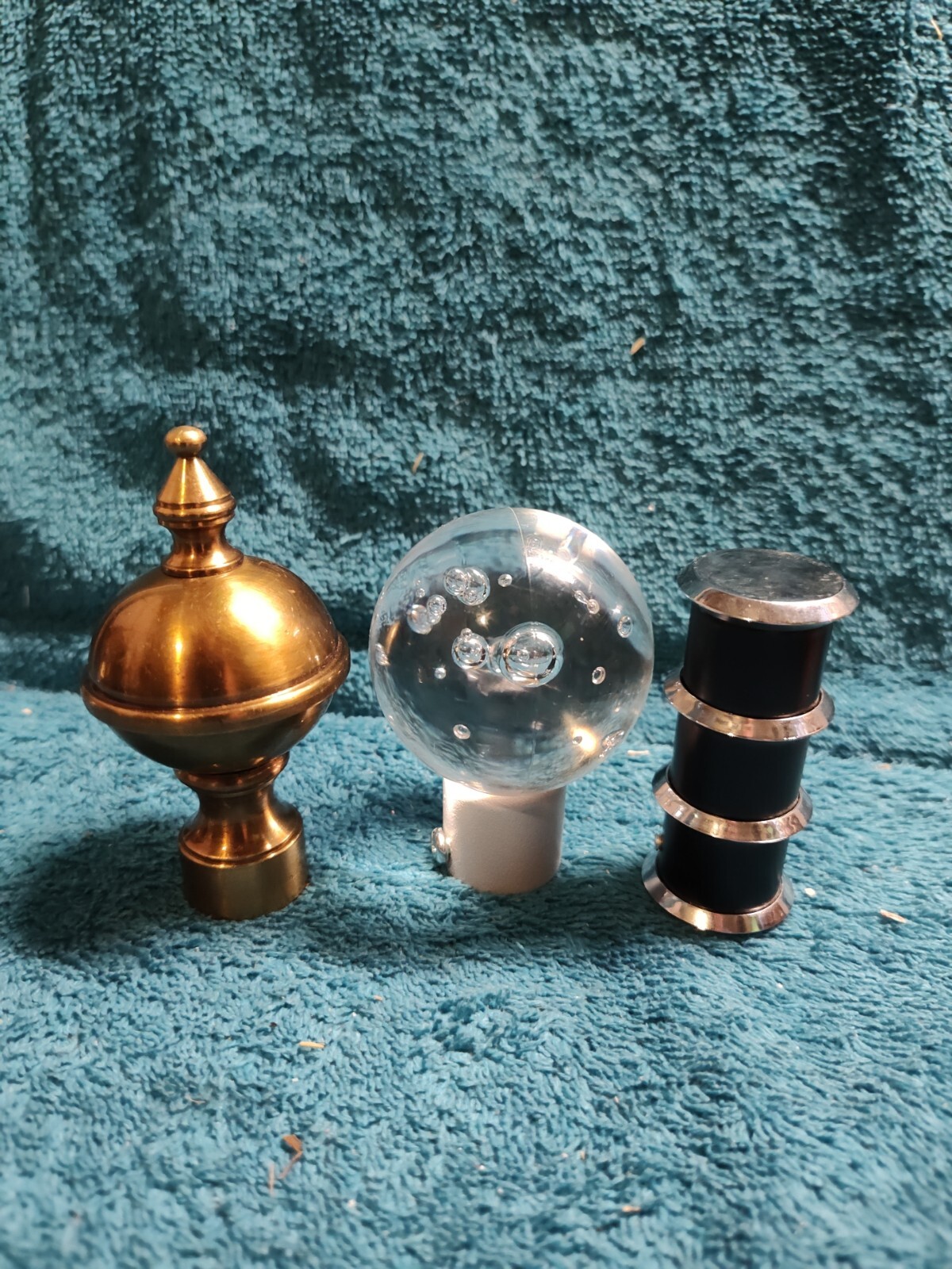 Assorted lots Curtain Rod Finials – Index Lyster / Brass colonial / Black+silver