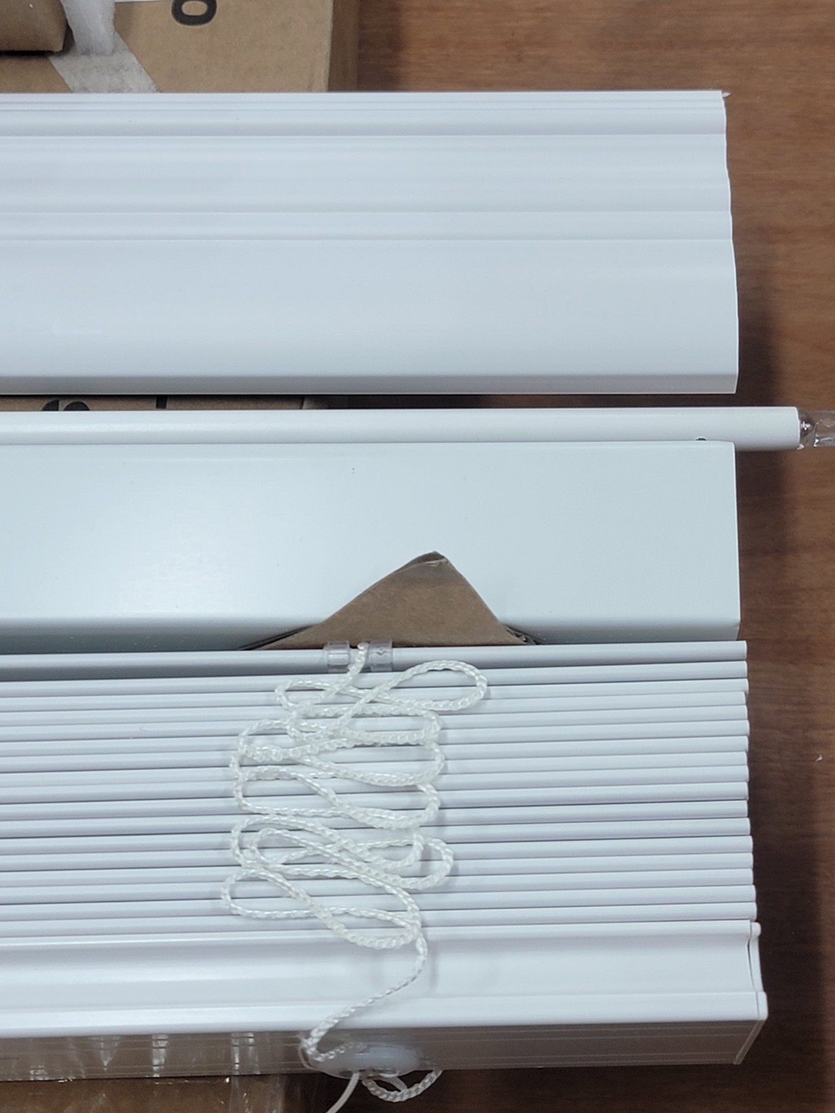 15-1/2″ X 30″ Faux Wood Blinds, Smooth, Snow White, 2 Inch Horiz, FreeShipL48