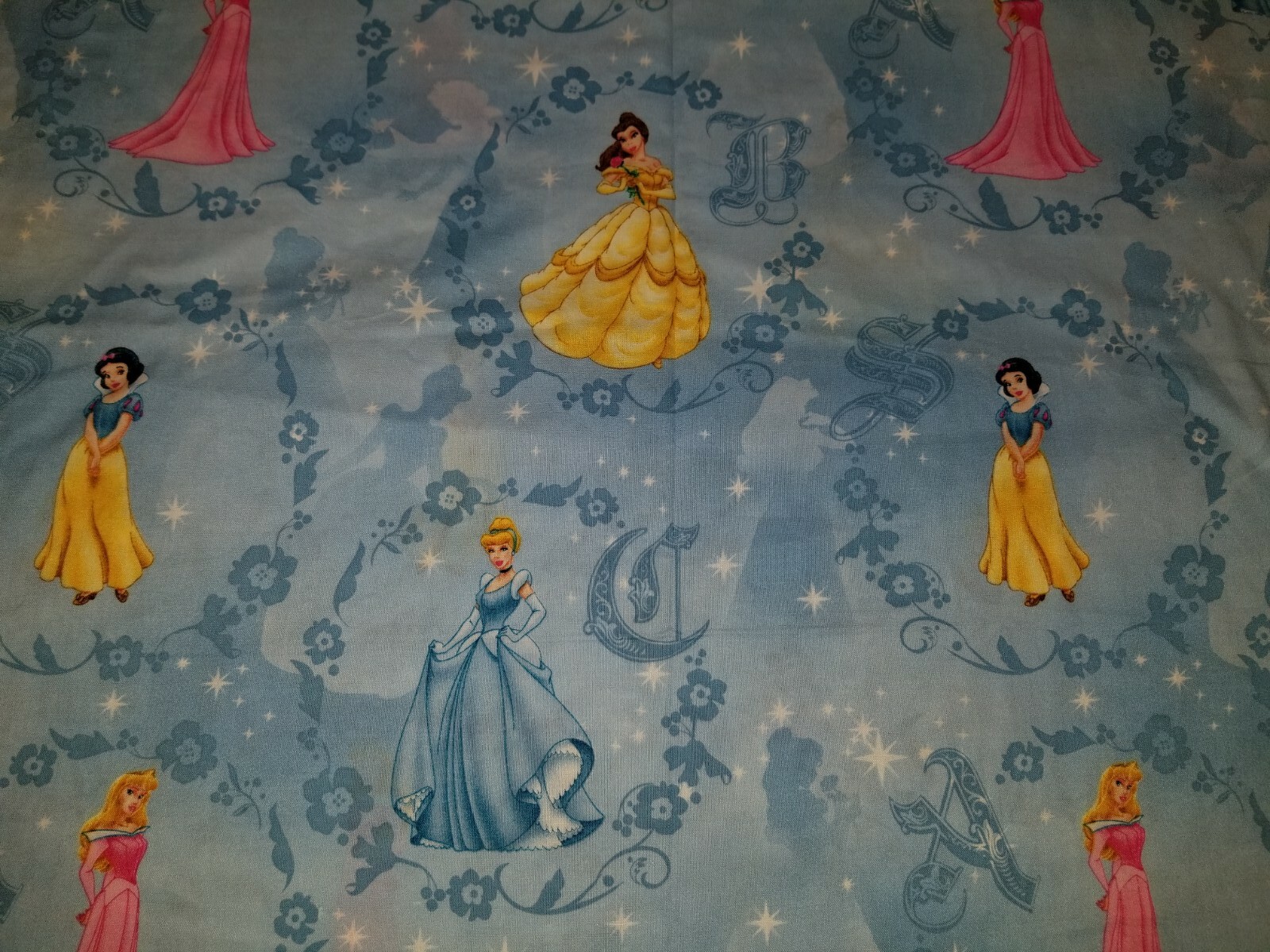 LINED WINDOW VALANCE CURTAIN 42 X 12 DISNEY PRINCESS BELLE CINDERELLA SNOW WHITE