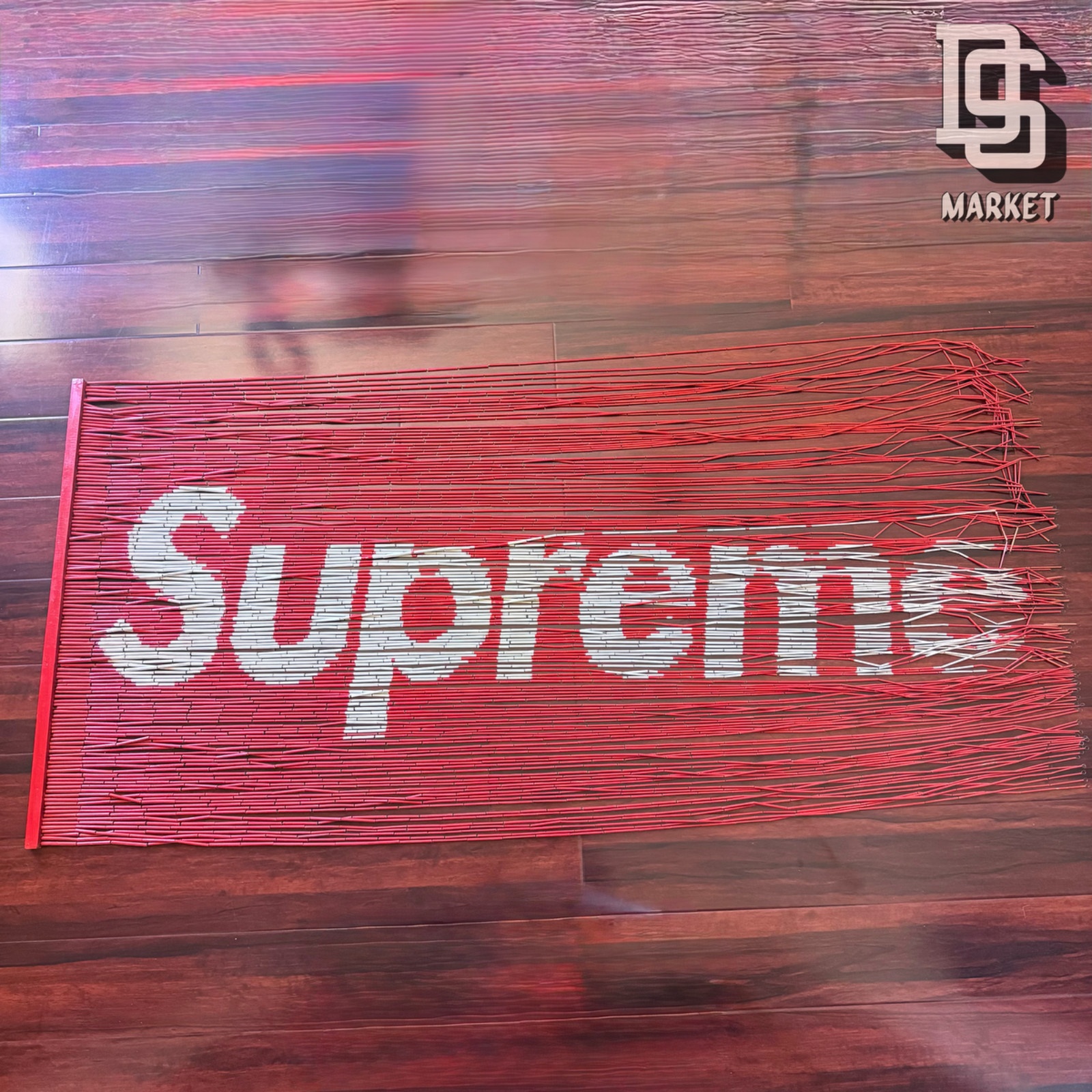 RARE SUPREME BAMBOO BEADED CURTAIN S/S 2017 RED BOX LOGO WEEK 11 79″ X 36″
