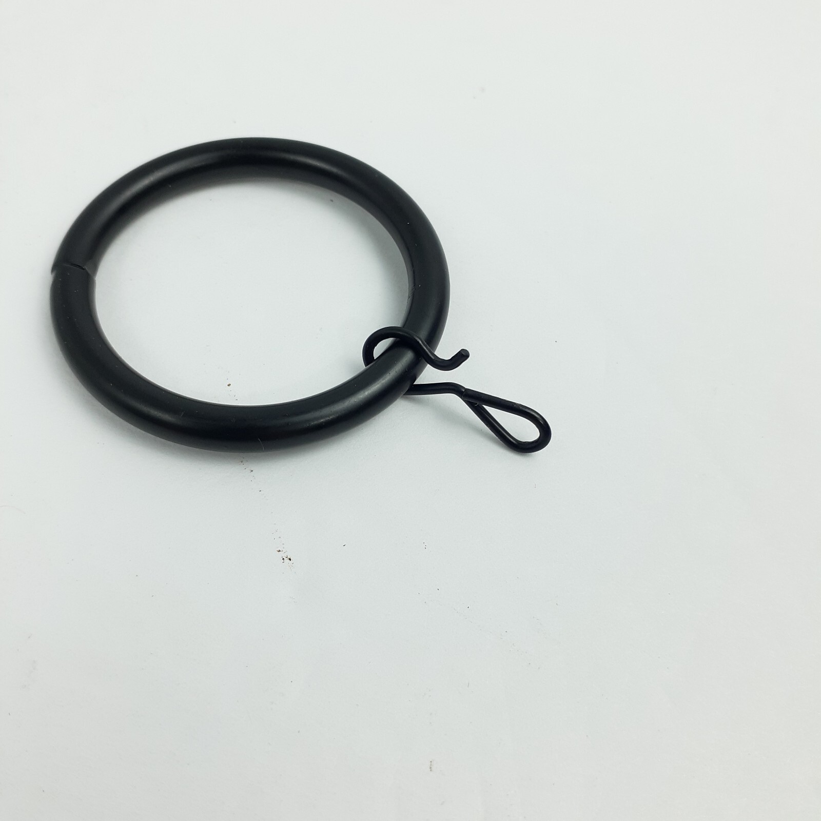 17 Round Curtain Rod Rings with Hooks Black Metal 1.5in