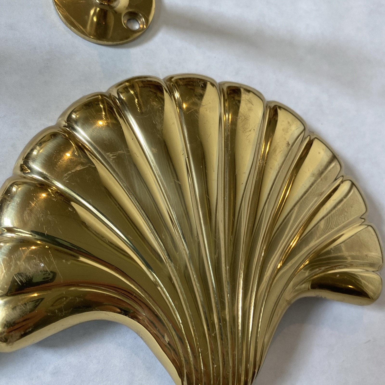 Lot 2 Vintage Brass Sea Shell Curtain Tieback Hook Regency Beach MCM Tie Back 5”