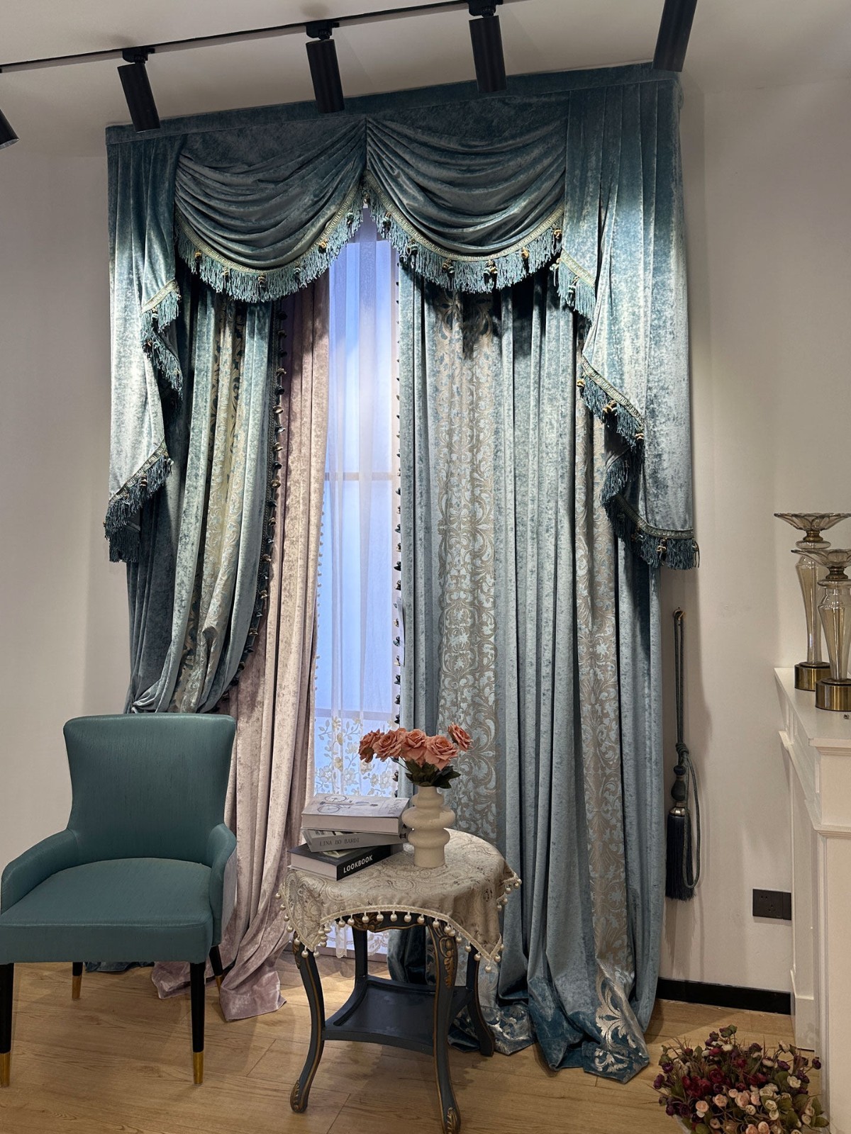 embroidery Velvet bronzing European blue window valance curtain tulle M1932