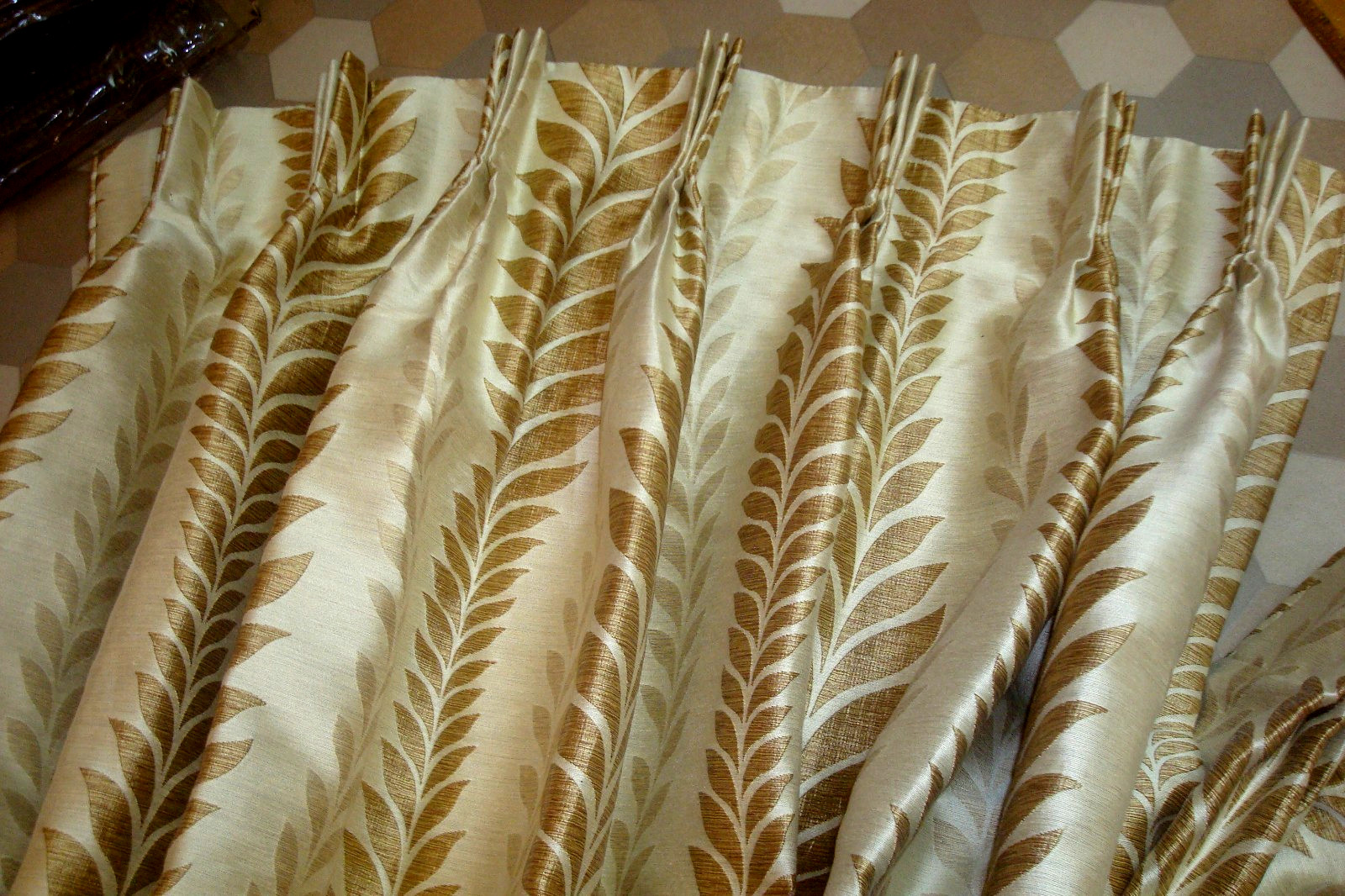 Gorgeous Custom DRAPES Gold Leaf Trellis Jacquard Pinch pleat 2 panels 85″ lg