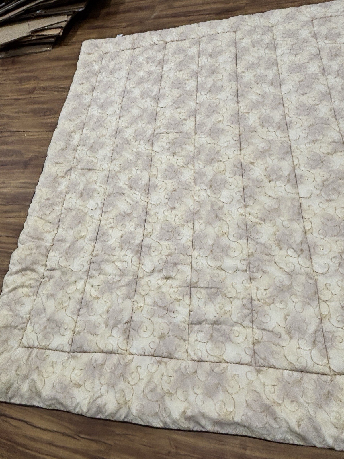 CROSCILL Chambord Rose Cassis Comforter PN#93129 See Description 91″x86″ USA
