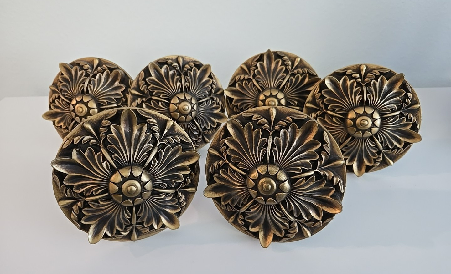 6 ELEGANT DECORATIVE ORNATE 5″ MEDALLION DRAPERY CURTAIN TIEBACK HOLD HARDWARE