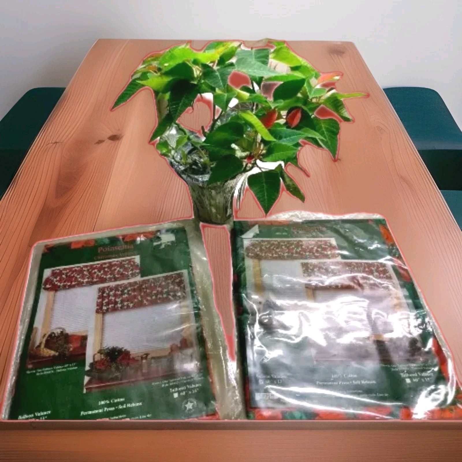 NWT Set 2 Pair Poinsettia Balloon Valances 60×15 Christmas Curtains Holiday NEW
