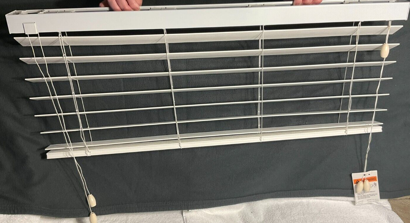 Bali Faux Wood Window Blinds – 14 high – 34″ Wide 2″ slats (Bright White)
