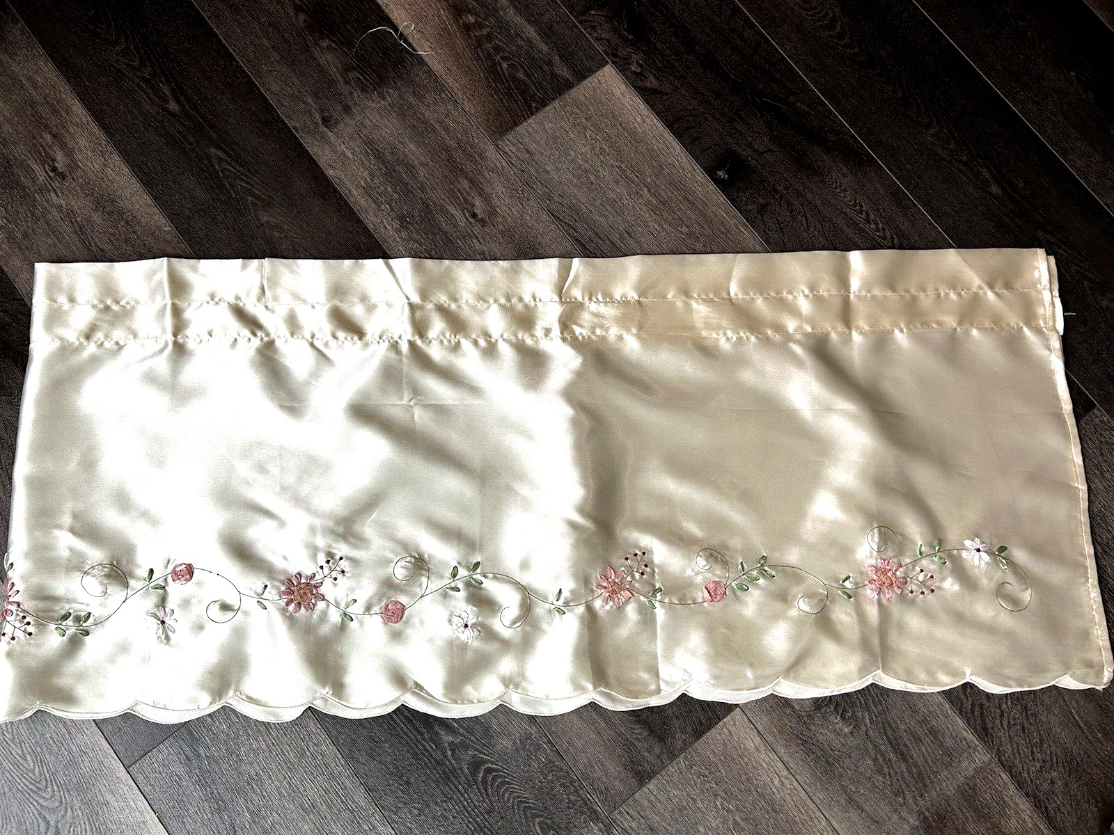 Satin Window Valance Cream with Embroidered Flowers 17 x 82 Inches (*33)