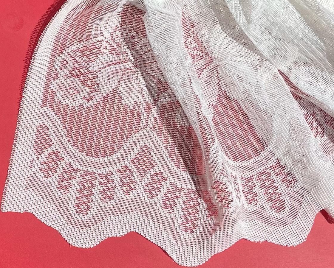 Daiso Japan 4-Pack Romantic Floral Lace Ascot Valance White 12 in. x 59 in