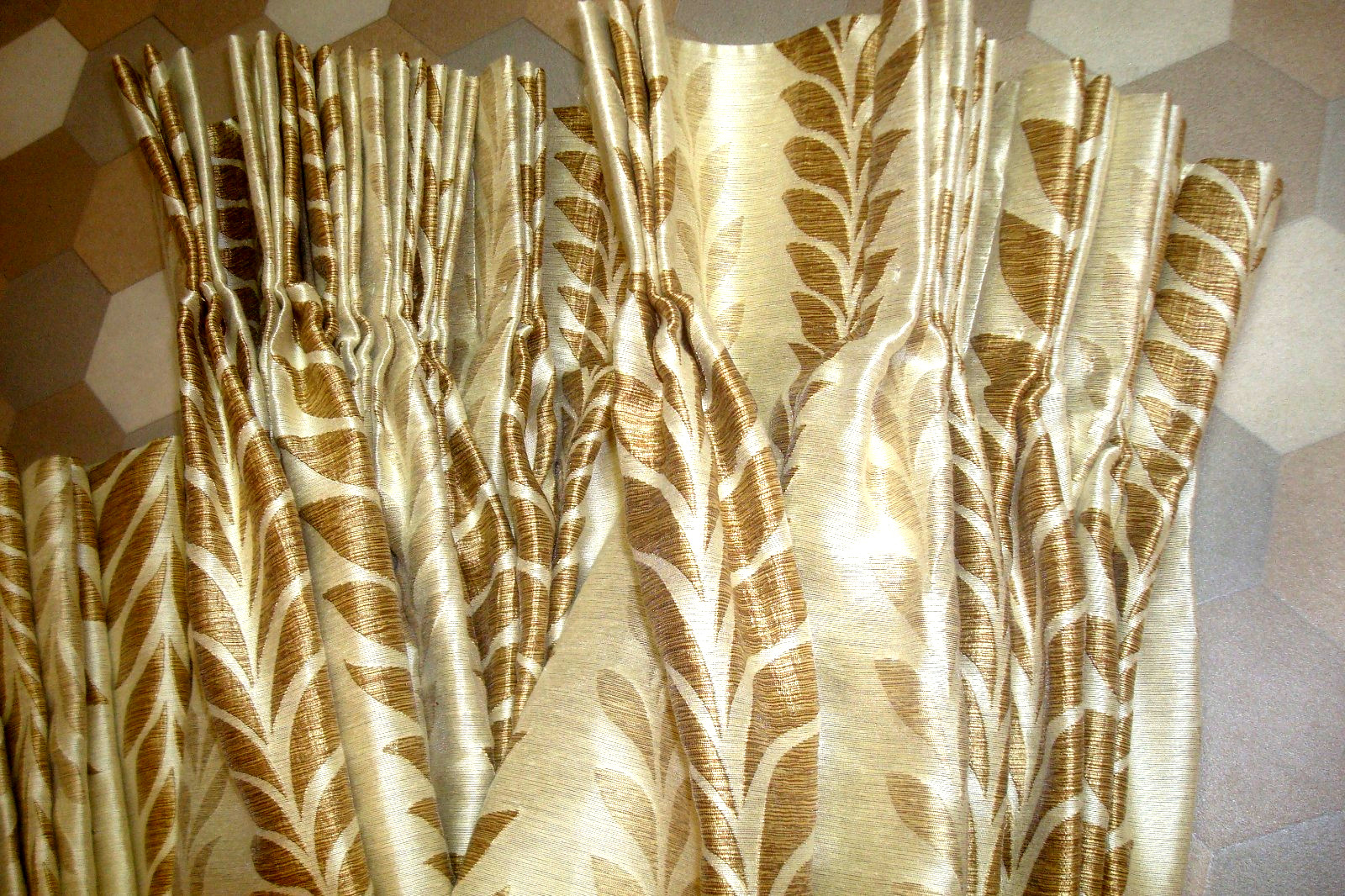 Gorgeous Custom DRAPES Gold Leaf Trellis Jacquard Pinch pleat 2 panels 85″ lg