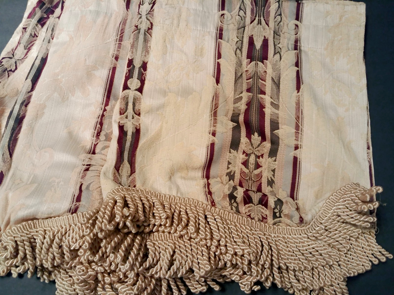 7 Piece Vintage Croscill Burgundy Green Gold Leaf Tassel Fringe Scallop Valance